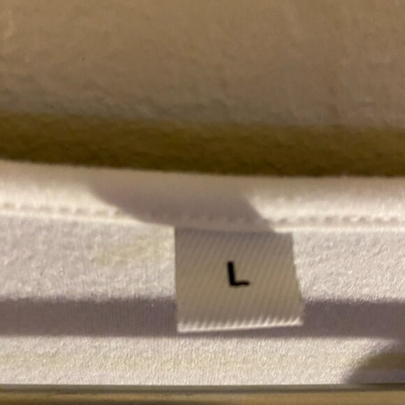 Color Block Long Sleeve Top – Size L – Black, White & Gray Geometric Design - Picture 8 of 8